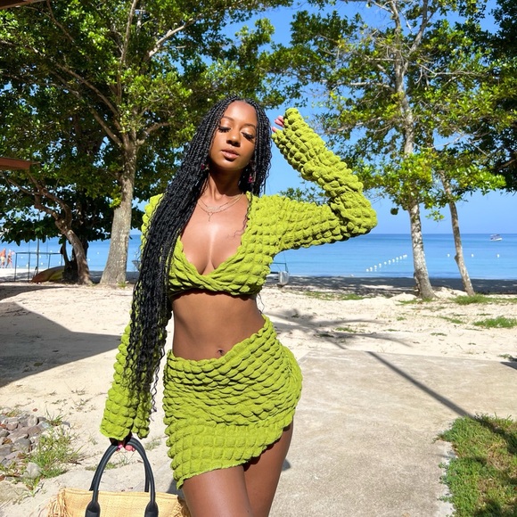 2 Piece Olive Bubble Textured Tie Side Beach Top & Sarong - Picture 3 of 5